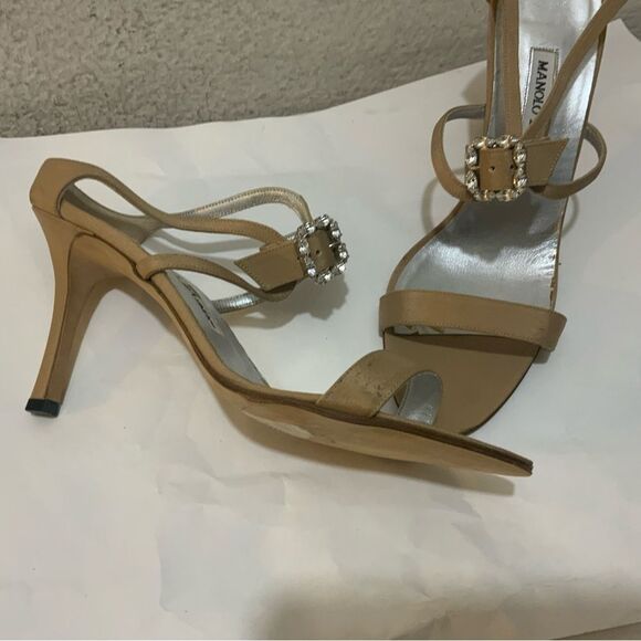 Manolo Blahnik Stiletto Heels beige sandals heels jeweled accent size 38 - Picture 4 of 12